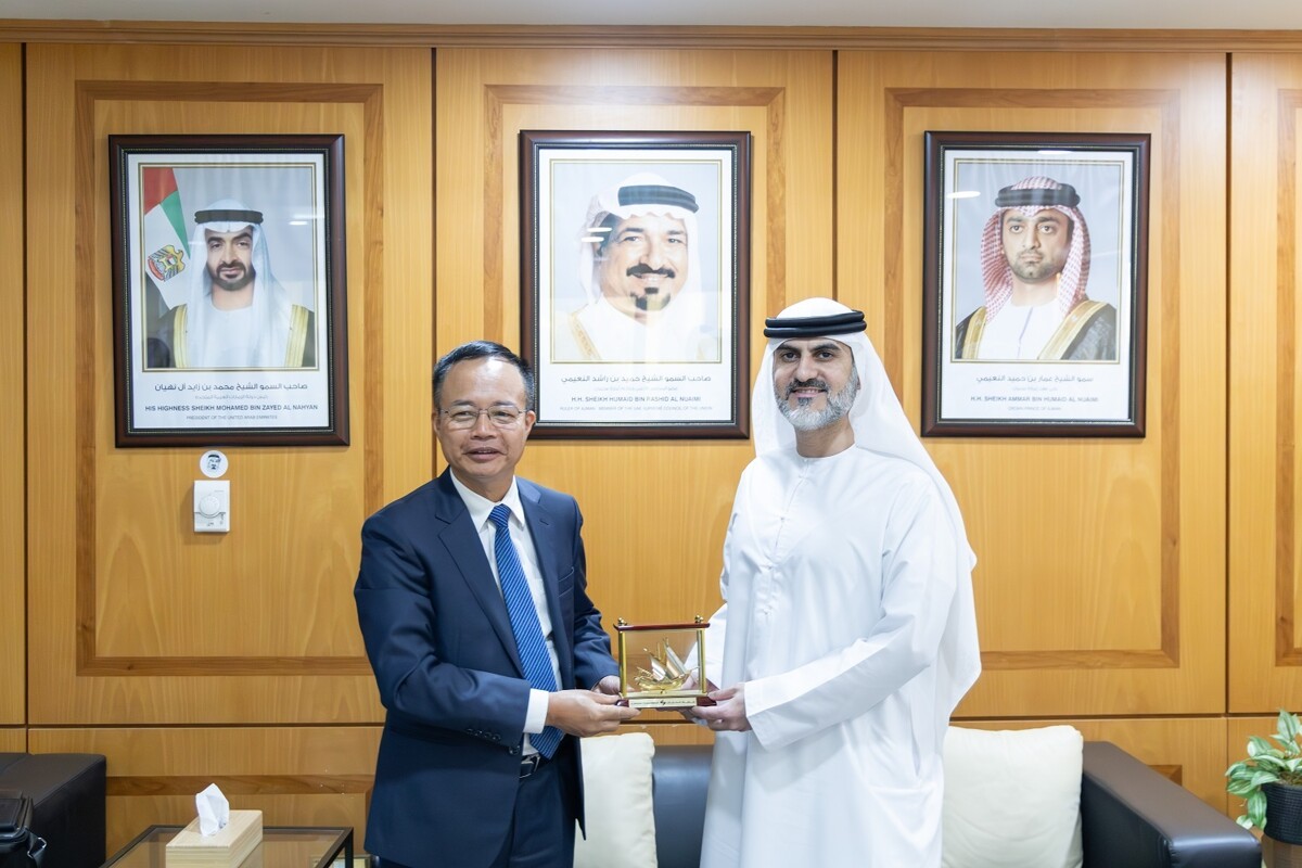 Аджман принимает делегацию из Вьетнама для укрепления экономического сотрудничества