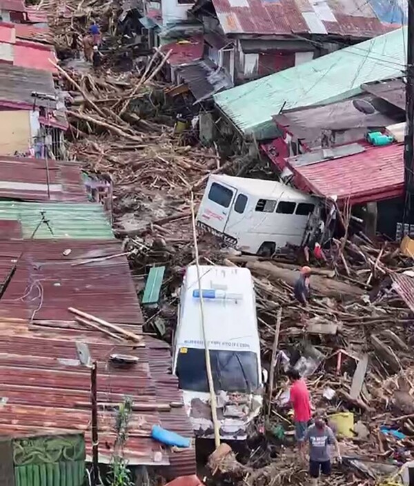 Typhoon 'Kalmaegi' Approaches Vietnam