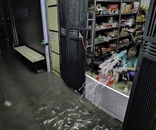 Сильный шторм вызвал масштабные разрушения во Вьетнаме